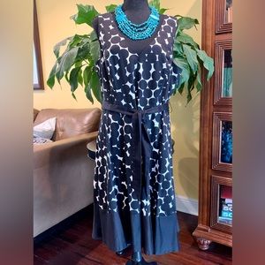Jones Wear Dress polka dot black & white - Size 16